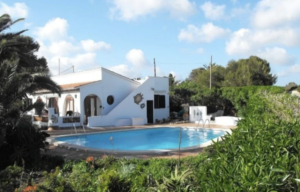 Sea view cliff top Villa